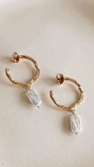 Beaten Metal Pearl Drop Hoops - Gold/Cream