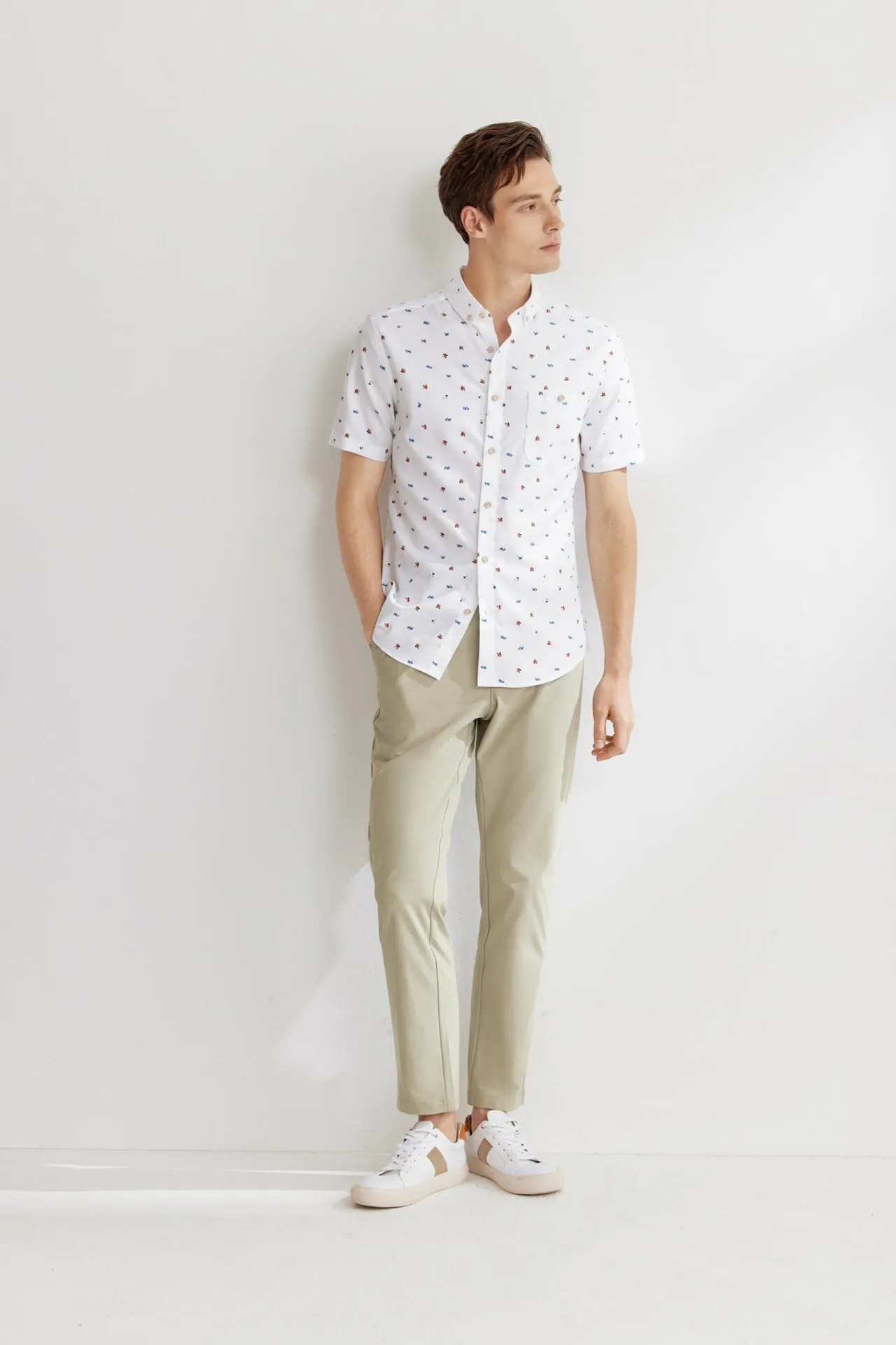 Small Palm Tree Print Casual Shirt in Smart Fit